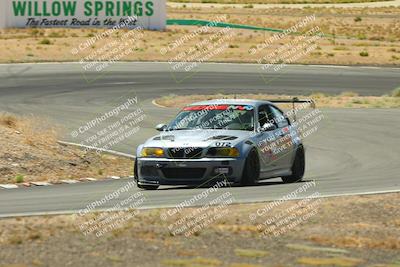 media/May-31-2025-CalClub SCCA (Sat) [[2c1a04e1ee]]/Qualifying/Group 2/Turn 4/